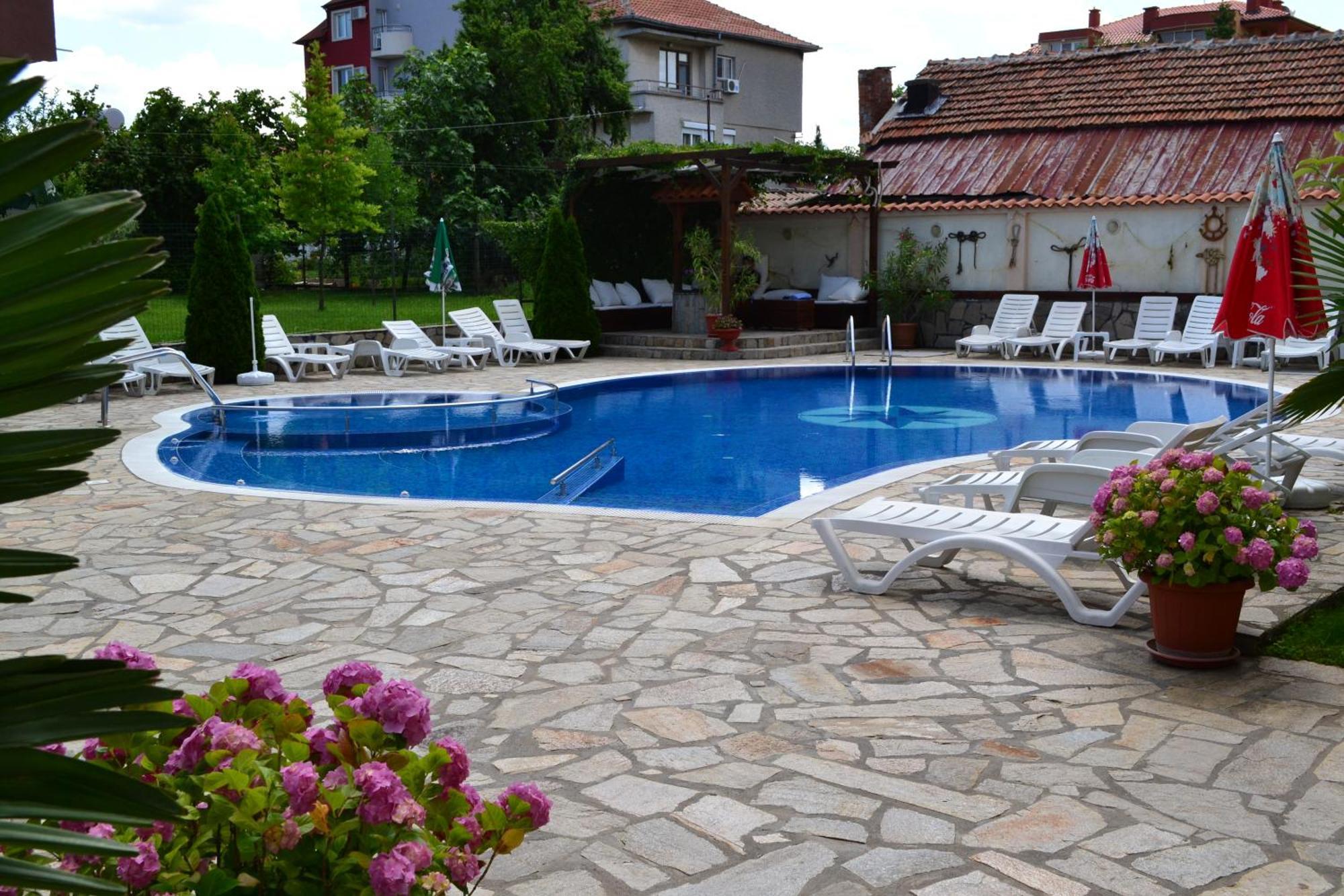 Saint George Family Hotel Lozenets Esterno foto