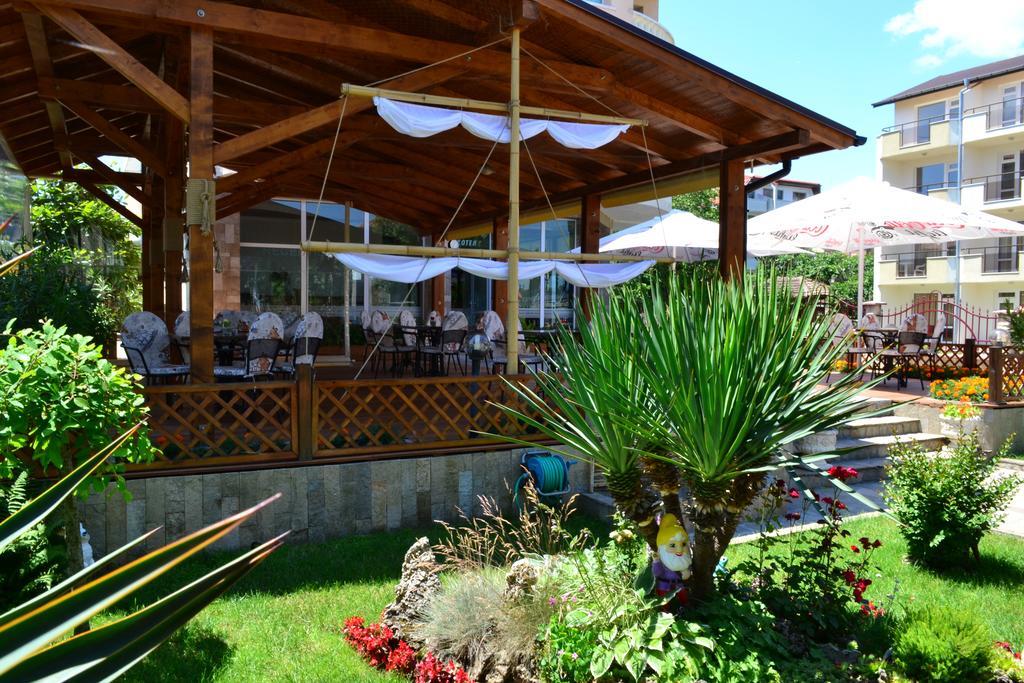 Saint George Family Hotel Lozenets Esterno foto