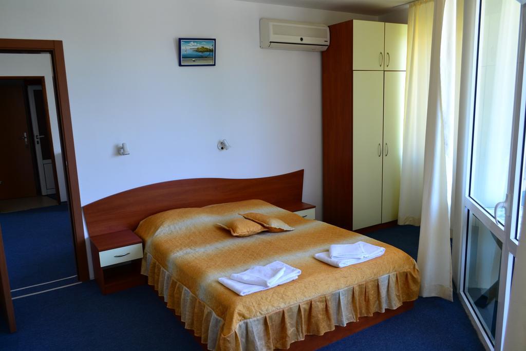 Saint George Family Hotel Lozenets Camera foto